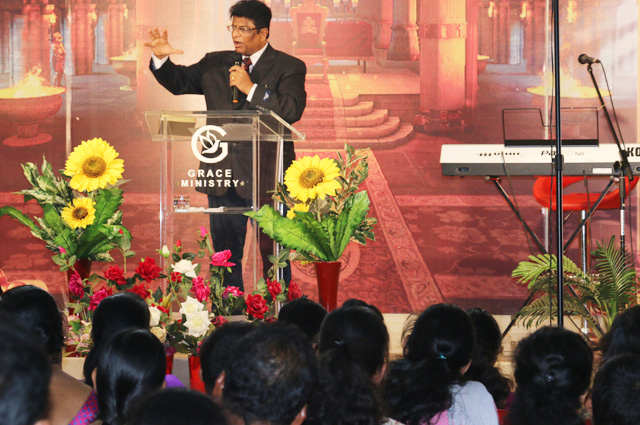 Hundreds Flocked to Anointing Prayer held by Grace Ministry in Mangalore at Prayer Center in Valachil on Friday, Jan 26th, 2018. Also, Life changing testimonies of many of the individuals created a major impact. 